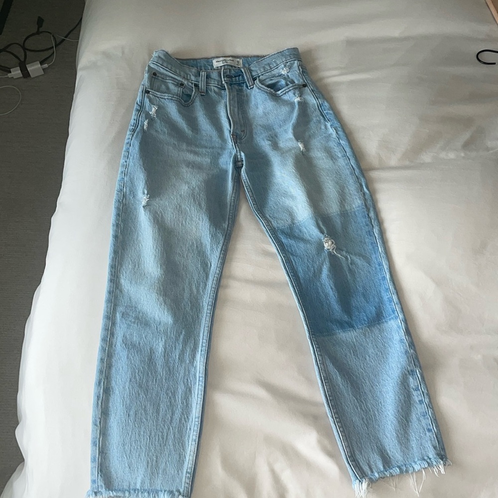 Abercrombie and fitch jeans. The mom highrise
